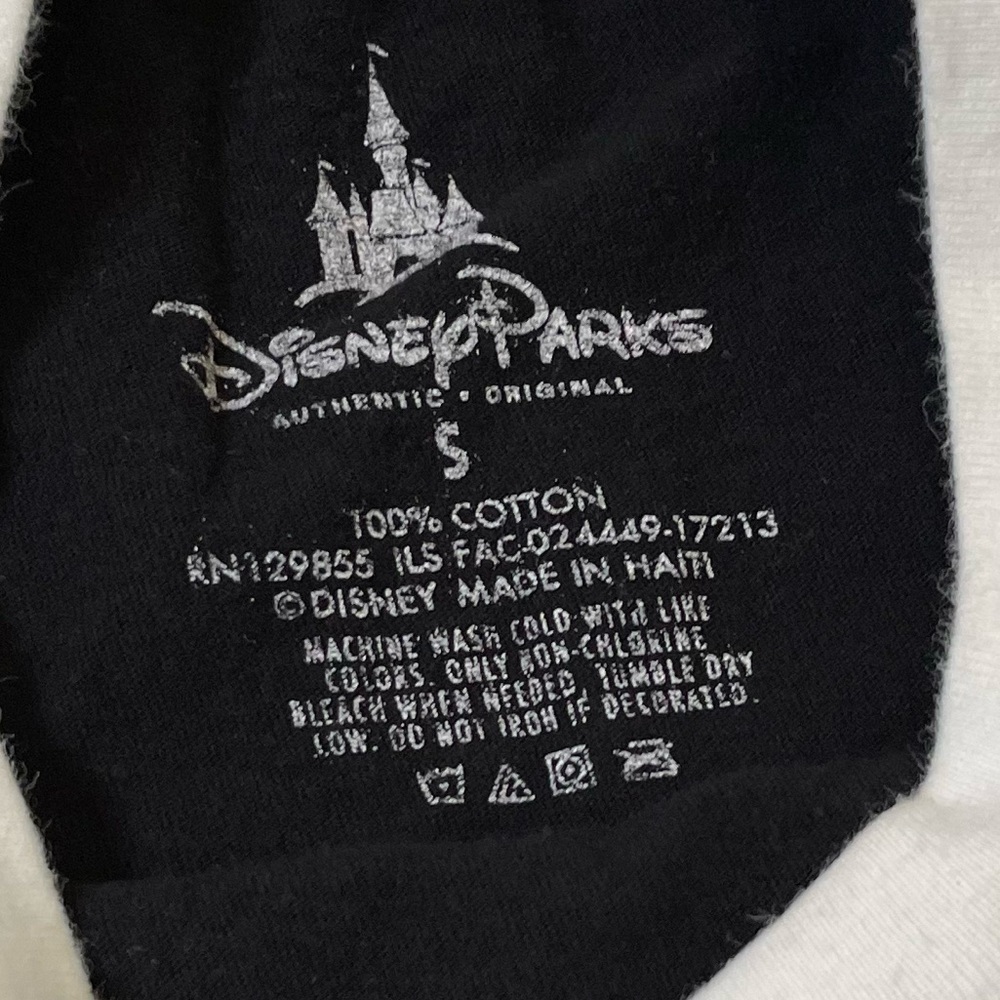 Disney Parks retro print raglan sleeve shirt small - Picture 9 of 11